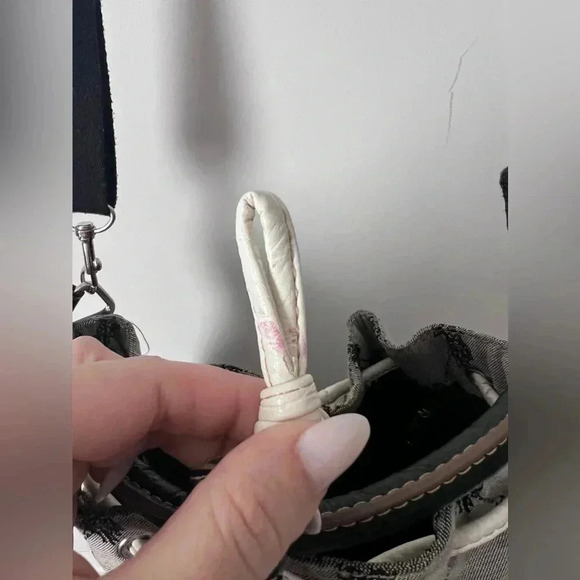 US Polo Assn | Monogram Canvas Bucket Bag With Crossbody Strap - Picture 5 of 13